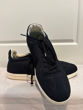 Men’s size 12 Rothy's Black Knit Lace-Up Sneakers